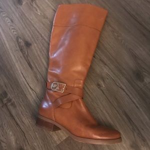 Michael Kors leather boots 7.5